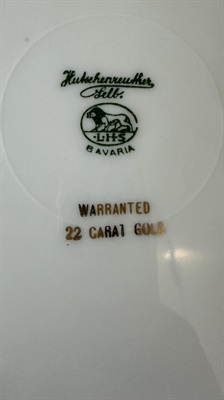 Vintage 22K Gold Gilded Floral Plate- Hutschenreuther Bavaria 10" Plate view 5