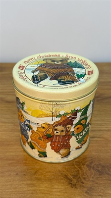 Vintage Teddy Bear Christmas Tin | Wolfgang Candy Tin| Winter Themed Ice Skating Bears