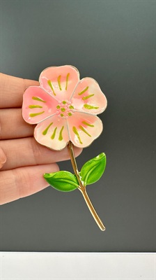 Vintage Enamel Pink Flower Pin/ Brooch view 2