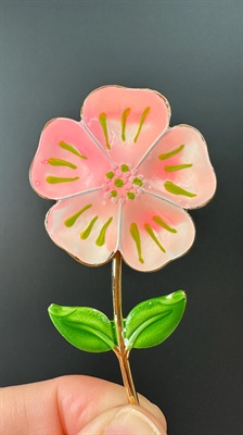 Vintage Enamel Pink Flower Pin/ Brooch view 4