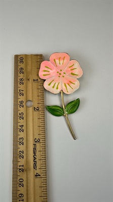 Vintage Enamel Pink Flower Pin/ Brooch view 5