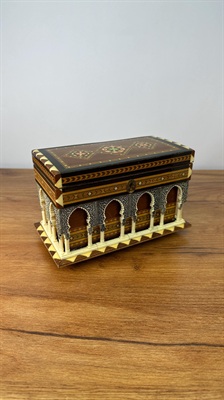 Vintage Spanish Inlaid Wood Marquetry Music Box - Alhambra Palace Architectural Model -Reuge Musical Jewelry Box view 3