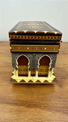 Vintage Spanish Inlaid Wood Marquetry Music Box - Alhambra Palace Architectural Model -Reuge Musical Jewelry Box view 5