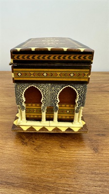 Vintage Spanish Inlaid Wood Marquetry Music Box - Alhambra Palace Architectural Model -Reuge Musical Jewelry Box view 7