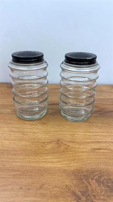 Vintage Sellers Hoosier Beehive Salt and Pepper Shakers- Depression Glass