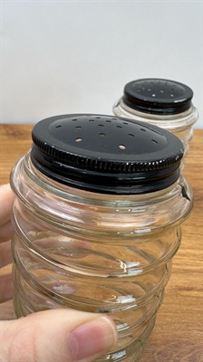 Vintage Sellers Hoosier Beehive Salt and Pepper Shakers- Depression Glass view 7