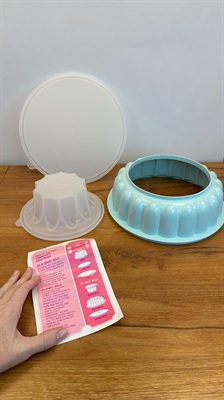 Vintage Ice Blue Tupperware Jello Mold | Jell-O, Jel-Ring | Like New Condition view 3
