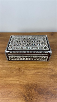 Vintage Handmade Egyptian Mother of Pearl Inlay Jewelry Box: Moroccan Marquetry Wood Storage view 8