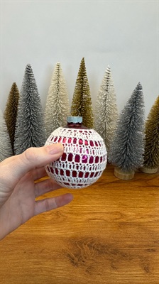 Vintage Christmas Ornament with Crocheted Cover- Pink Unsilvered  - Shiny Brite Made in U.S.A. view 2