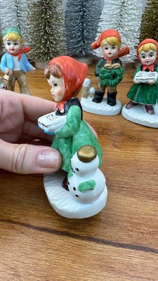 Vintage Christmas Caroler Figurines | Winter Village Figures Flambro -SET of 4 view 5