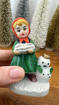Vintage Christmas Caroler Figurines | Winter Village Figures Flambro -SET of 4 view 7