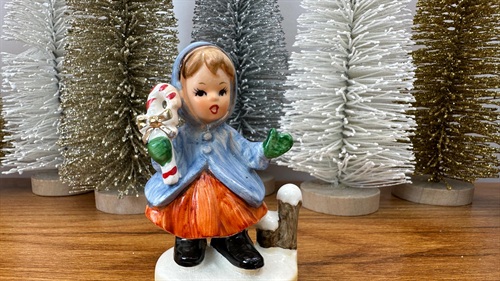 Vintage Napco Christmas Girl with Candy Cane Figurine -1950's Japan view 2