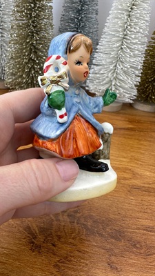 Vintage Napco Christmas Girl with Candy Cane Figurine -1950's Japan view 4