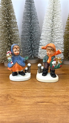 Vintage Napco Christmas Figurines- Boy and Girl  -Japan view 1