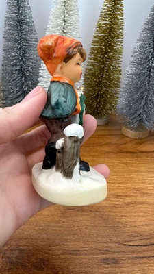 Vintage Napco Christmas Figurines- Boy and Girl  -Japan view 10