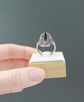 Vintage Navajo-Inspired Sterling Silver Black Onyx Ring, Celestial Motif Jewelry, Southwest Boho Style SIZE 7.5 view 4