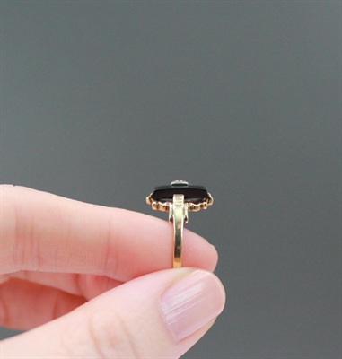 Vintage 10k Gold Black Onyx Ring With Diamond Accent | SIZE 7.75 view 5