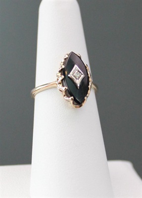 Vintage 10k Gold Black Onyx Ring With Diamond Accent | SIZE 5.5 view 2