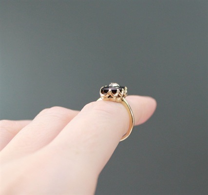 Vintage 10k Gold Black Onyx Ring With Diamond Accent | SIZE 5.5 view 7