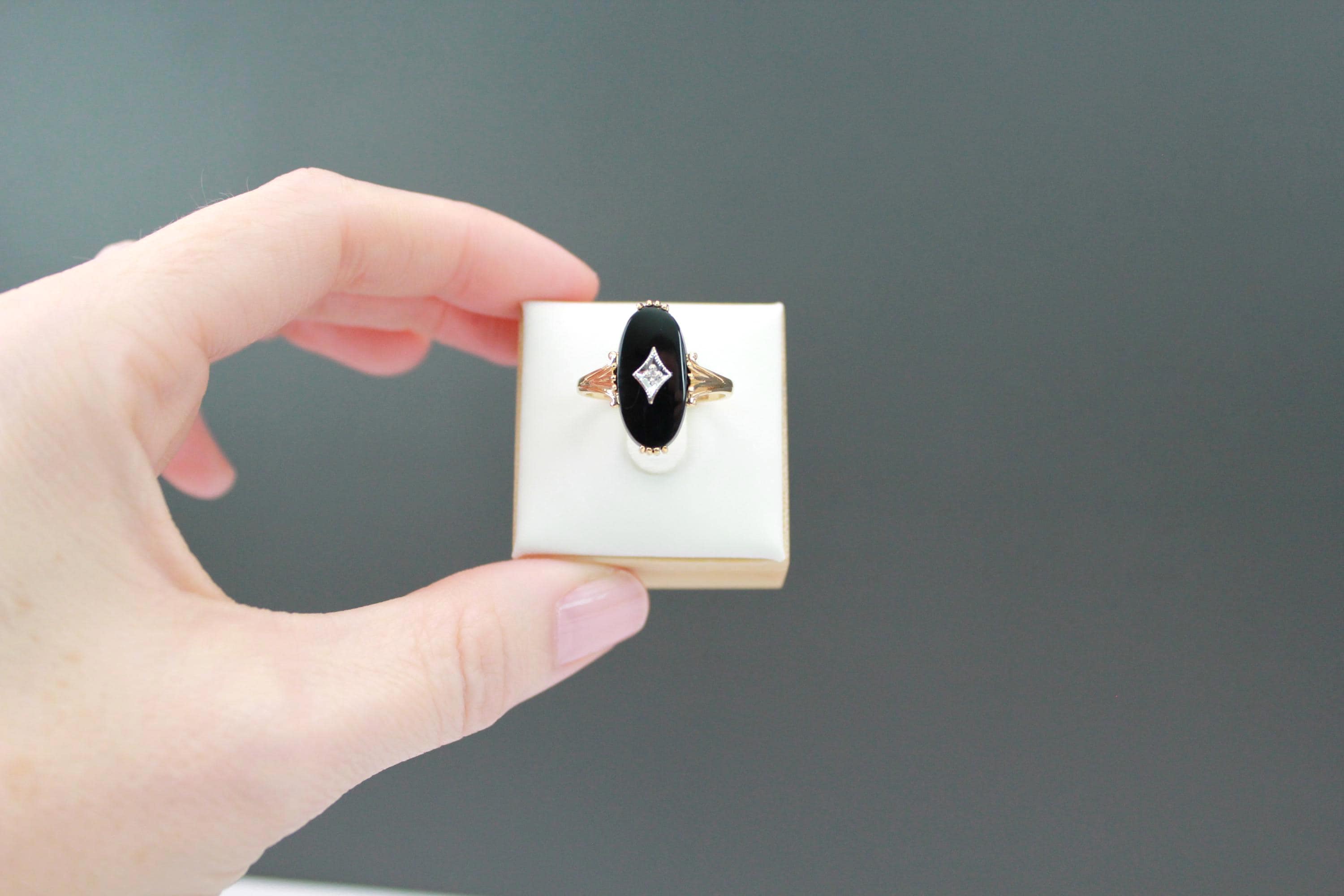 Vintage 14k Solid Gold Black Onyx and Diamond Ring  | SIZE 7.75