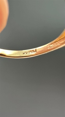 Vintage 14k Solid Gold Black Onyx and Diamond Ring  | SIZE 7.75 view 10