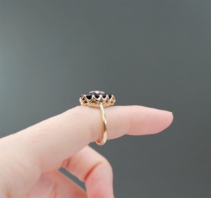 Beautiful Vintage 10k Gold Ring | Black Onyx  With Diamond Accent | SIZE 5.5 view 6