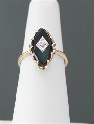 Beautiful Vintage 10k Gold Ring | Black Onyx  With Diamond Accent | SIZE 5.5 view 9