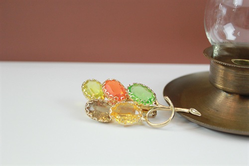 Vintage Fruit Salad Brooch-Floral Vintage Pin with Glass Stones in Gold Tone Setting view 6