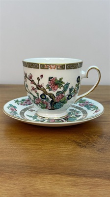 Vintage Bone China Teacup and Saucer | Royal Grafton Indian Tree Pattern view 10