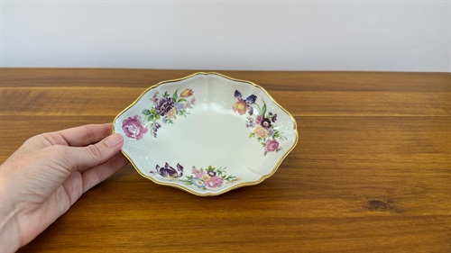 Vintage Trinket Tray, Jewelry Dish- Floral with Gold Rim- Limoges France view 8