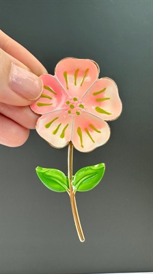 Vintage Enamel Pink Flower Pin/ Brooch view 9