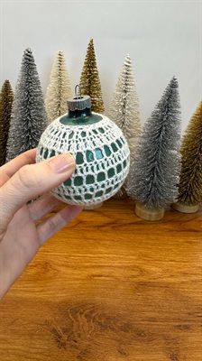 Vintage Crocheted Shiny Brite Ornament - Unsilvered Glass with Cochet Net Cover- Made in U.S.A. view 8