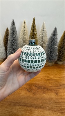 Vintage Crocheted Shiny Brite Ornament - Unsilvered Glass with Cochet Net Cover- Made in U.S.A. view 9