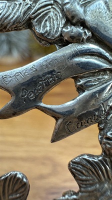 Vintage 1980's Christmas Ornament -Seagull Pewter Wreath Ornament- 1985 view 4