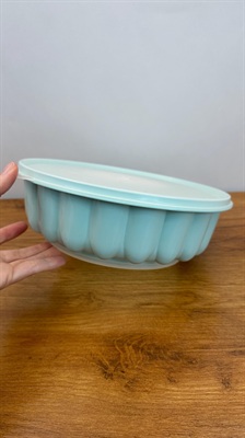 Vintage Ice Blue Tupperware Jello Mold | Jell-O, Jel-Ring | Like New Condition view 4