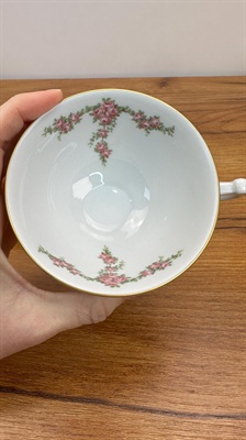 Vintage Heinrich Teacup and Saucer  H&C Bavaria -Rosalinda view 10