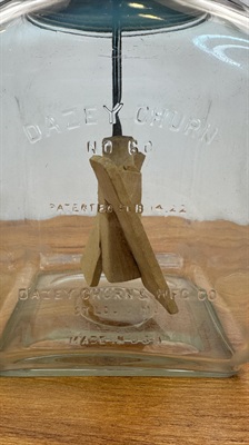 Vintage Dazey Butter Churn No. 60 | Dazey Churn & MFG. Co. ST Louis USA- 6-Quart view 2