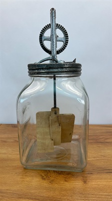 Vintage Dazey Butter Churn No. 60 | Dazey Churn & MFG. Co. ST Louis USA- 6-Quart view 9