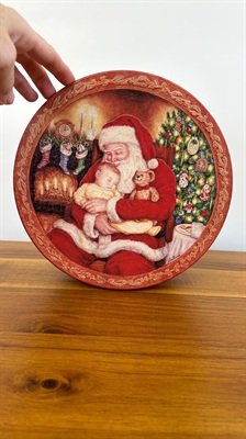 Vintage Christmas Tin 1990's Santa Claus Embossed and Textured Tin- Empty PartyLite Tin view 1