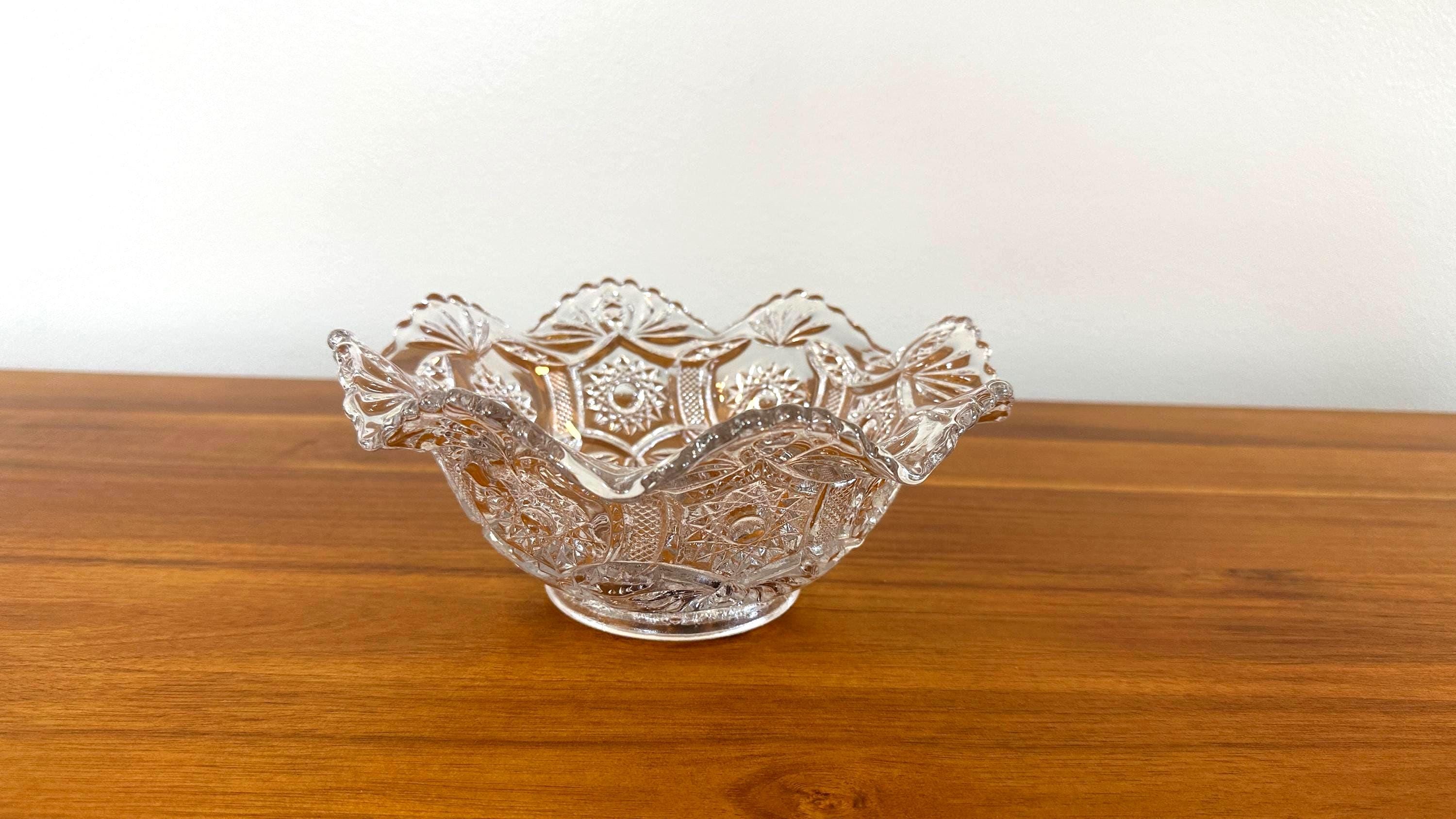 Vintage Imperial Glass Crystal -343 Clear Stars 8" Flared Berry Bowl  - EAPG